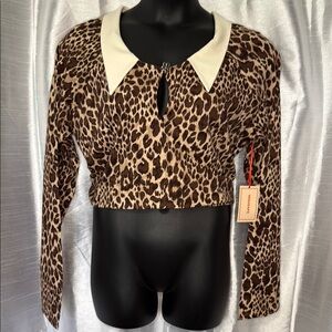Lovefool Women’s 3X Keyhole Long Sleeve Wrap With Tie Leopard Print Cropped Top